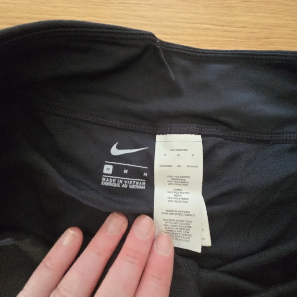 Nike Women's Athletic Black Swim Shorts Size Medium - Picture 3 of 5